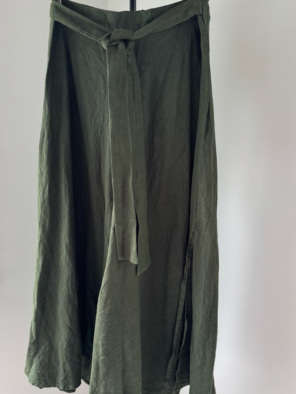 Velvet by Graham & Spencer Hunter Green Midi Wrap Linen Skirt - Picture 4 of 16